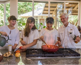Chinese Food in Costa Rica, with Maya Faulstich-Hon